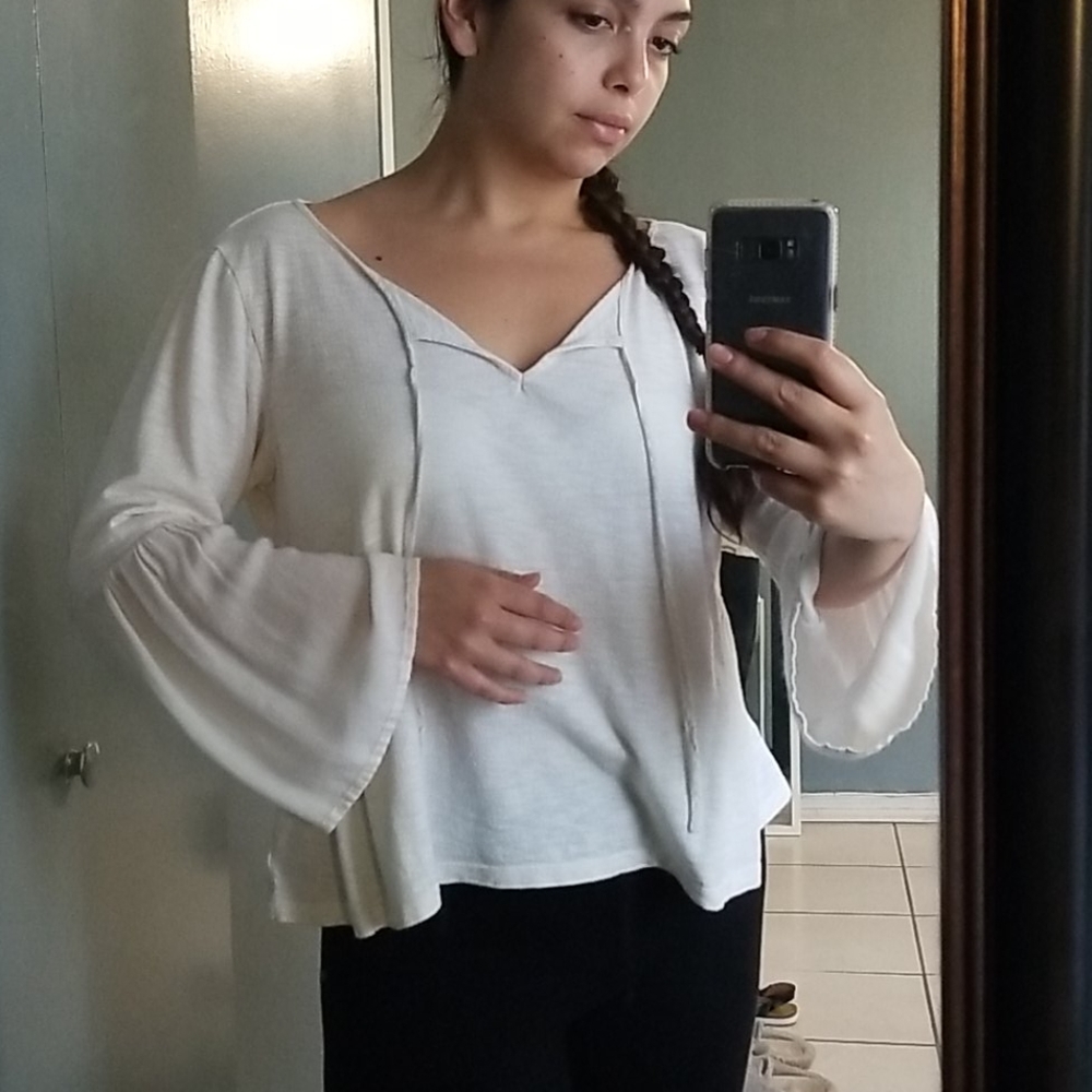 Sanctuary bell sleeved beige blouse